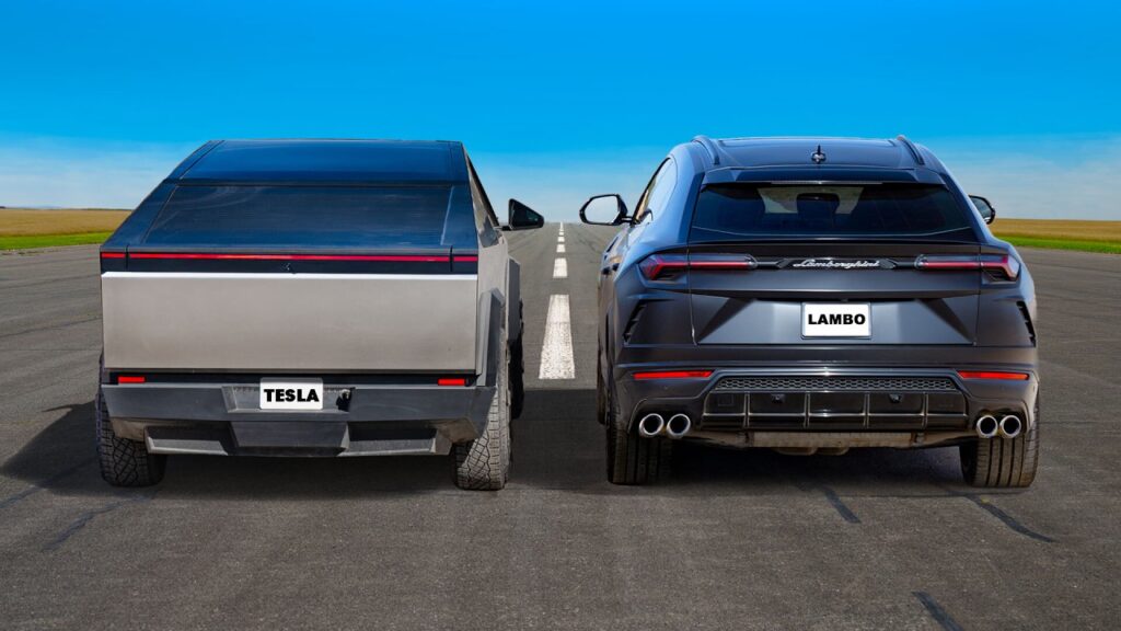 Tesla Cybertruck vs Lamborghini Urus: Drag Race
