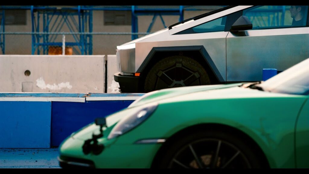 Teslas Cybertruck outperforms the Porsche 911 while towing a 911
